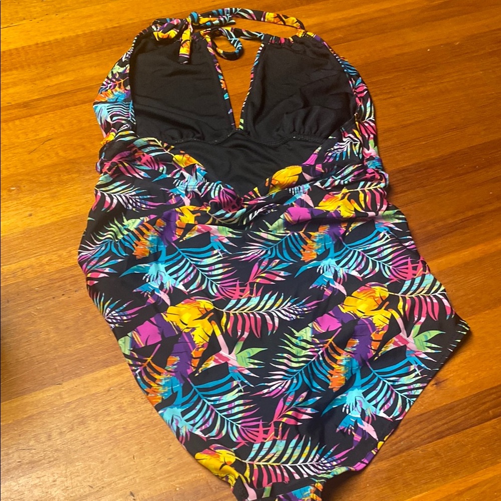 Tropical womens one piece plus sized Swimwear by On The Beach - Picture 2 of 3